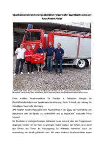 Sparkassenversicherung uebergibt Feuerwehr Wurzbach mobilen Rauchverschluss